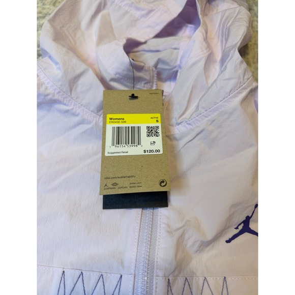 Jordan Women's Lightweight Cropped Hooded Windbreaker Jacket barely Grape Size S - Picture 3 of 8